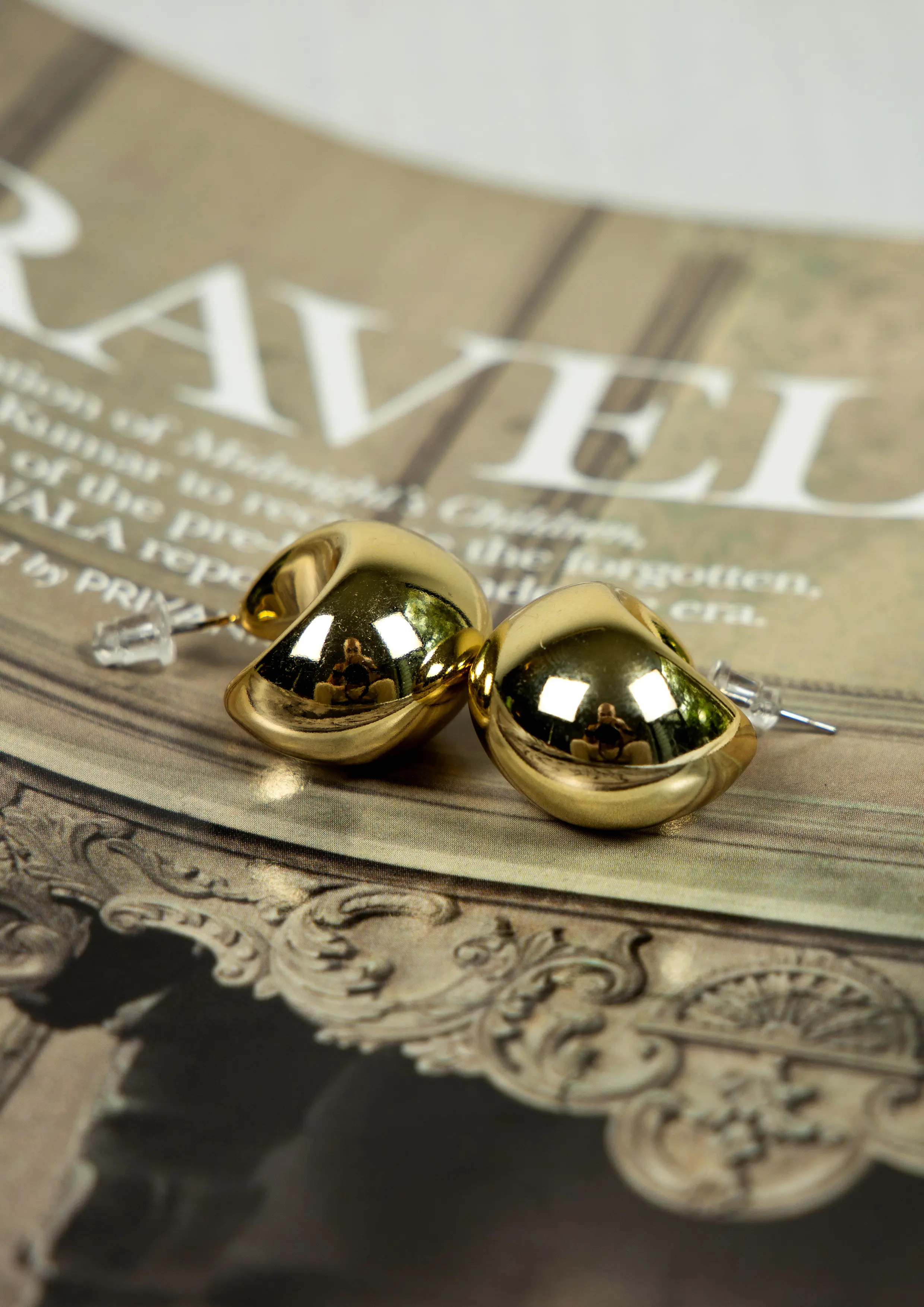 Tone studs
