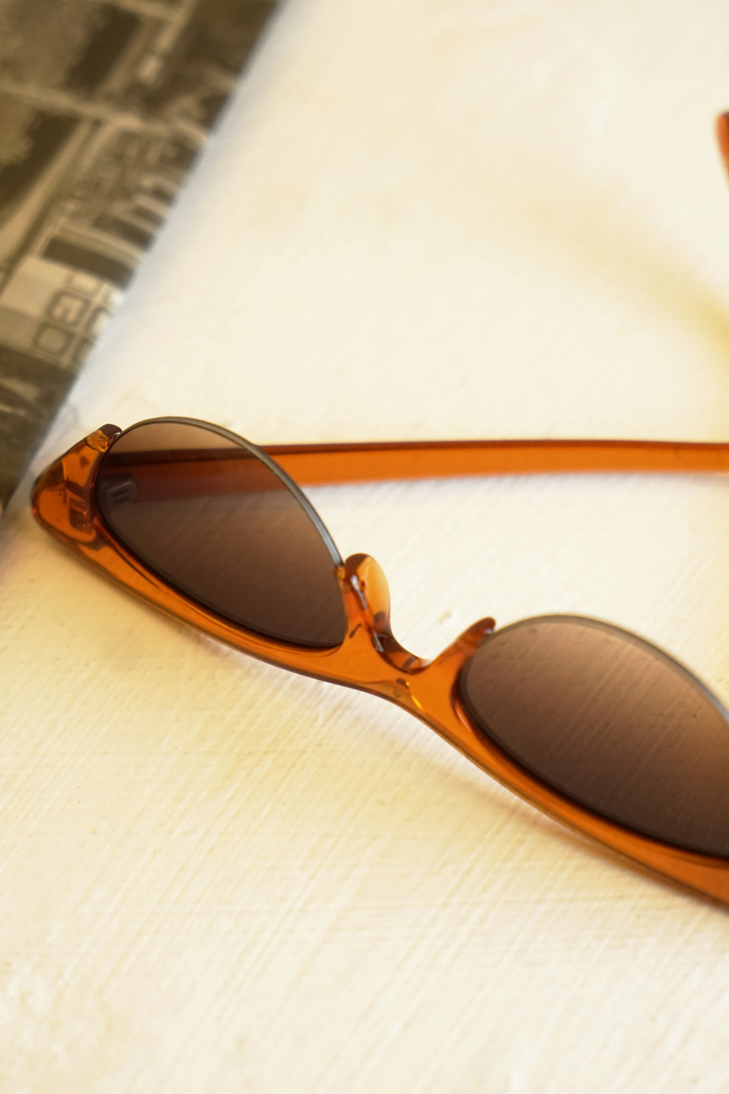 Wildcat Sunglasses Caramel - Image 3